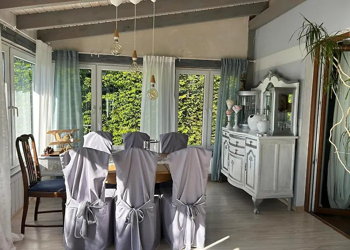 农家乐 Goscinne Nad Morzem *