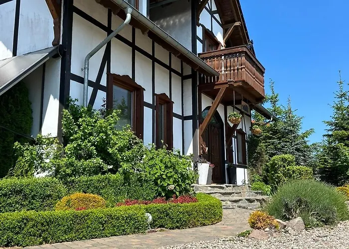 Goscinne Nad Morzem Фермерский дом Боболин